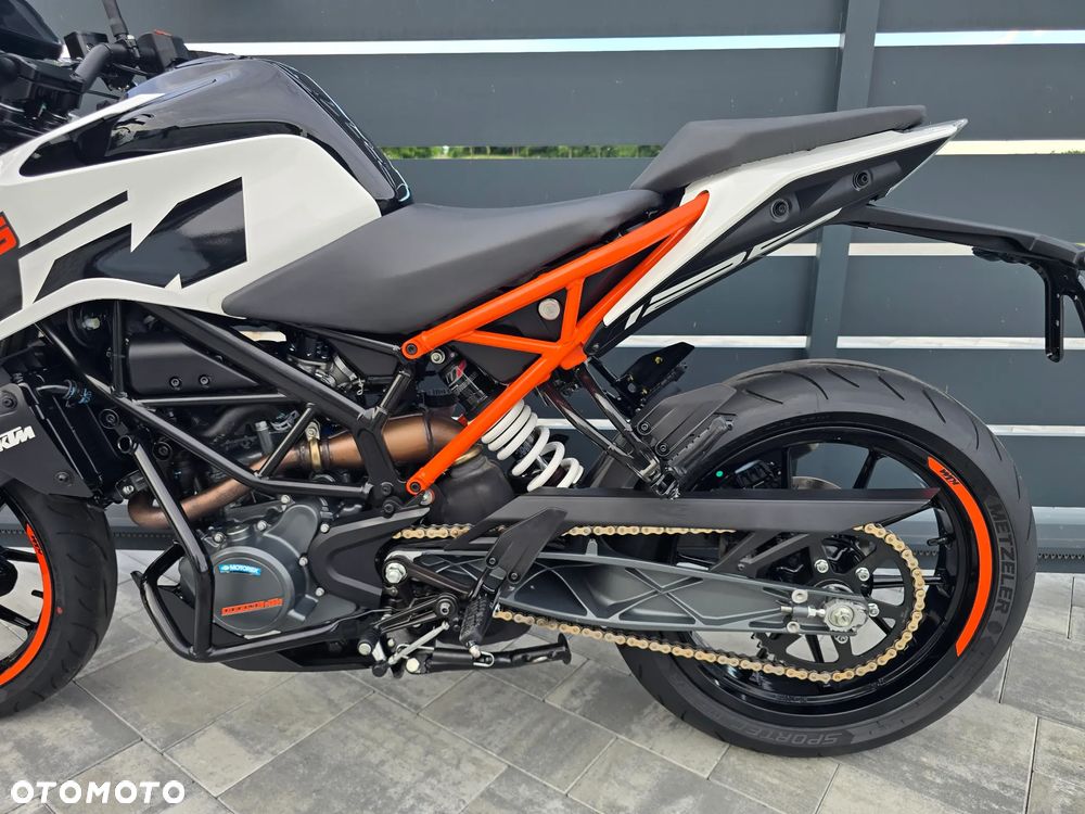 KTM Duke - 11