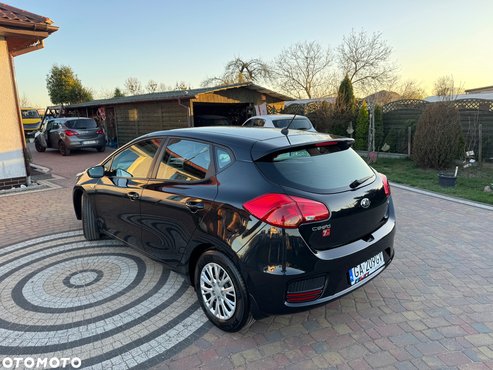 Kia Ceed Cee'd 1.4 CRDi M - 4