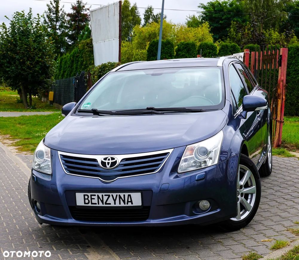 Toyota Avensis 2.0 Executive - 14