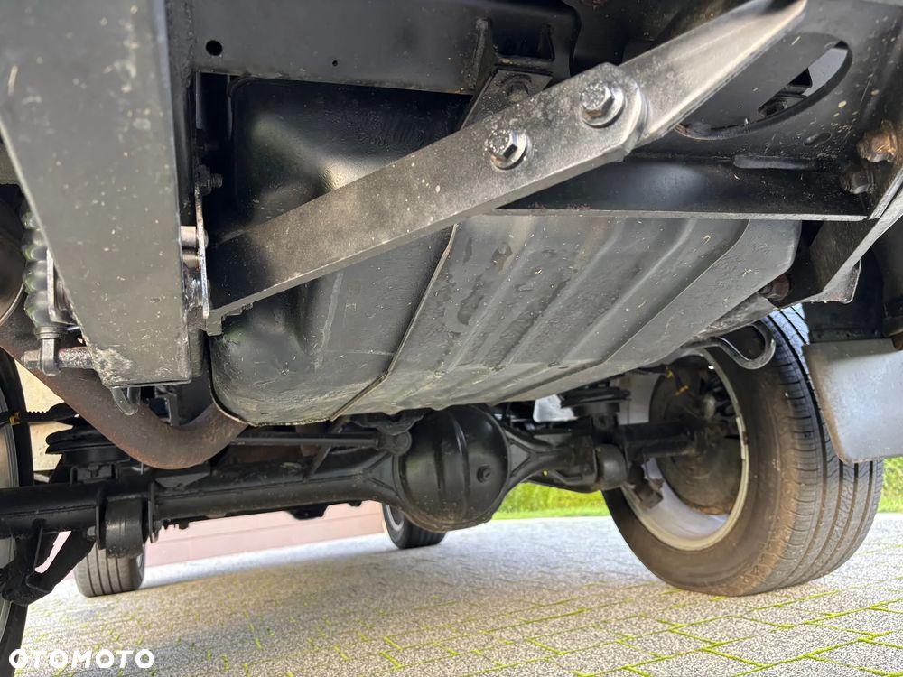 Land Rover Discovery V8 HSE - 8