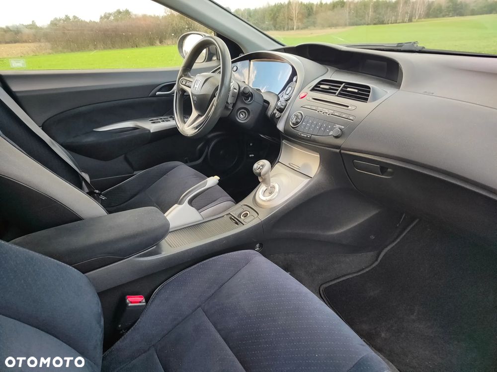 Honda Civic 1.8 Comfort - 8