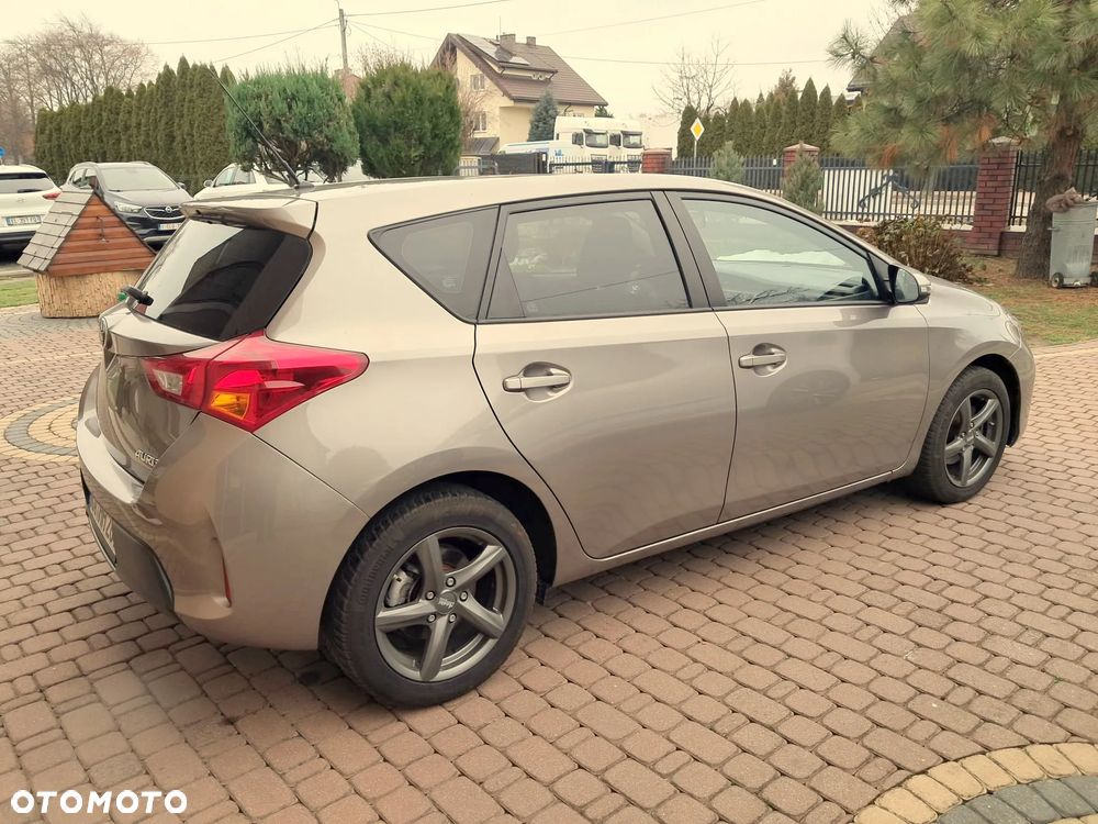 Toyota Auris 1.33 VVT-i Luna - 14