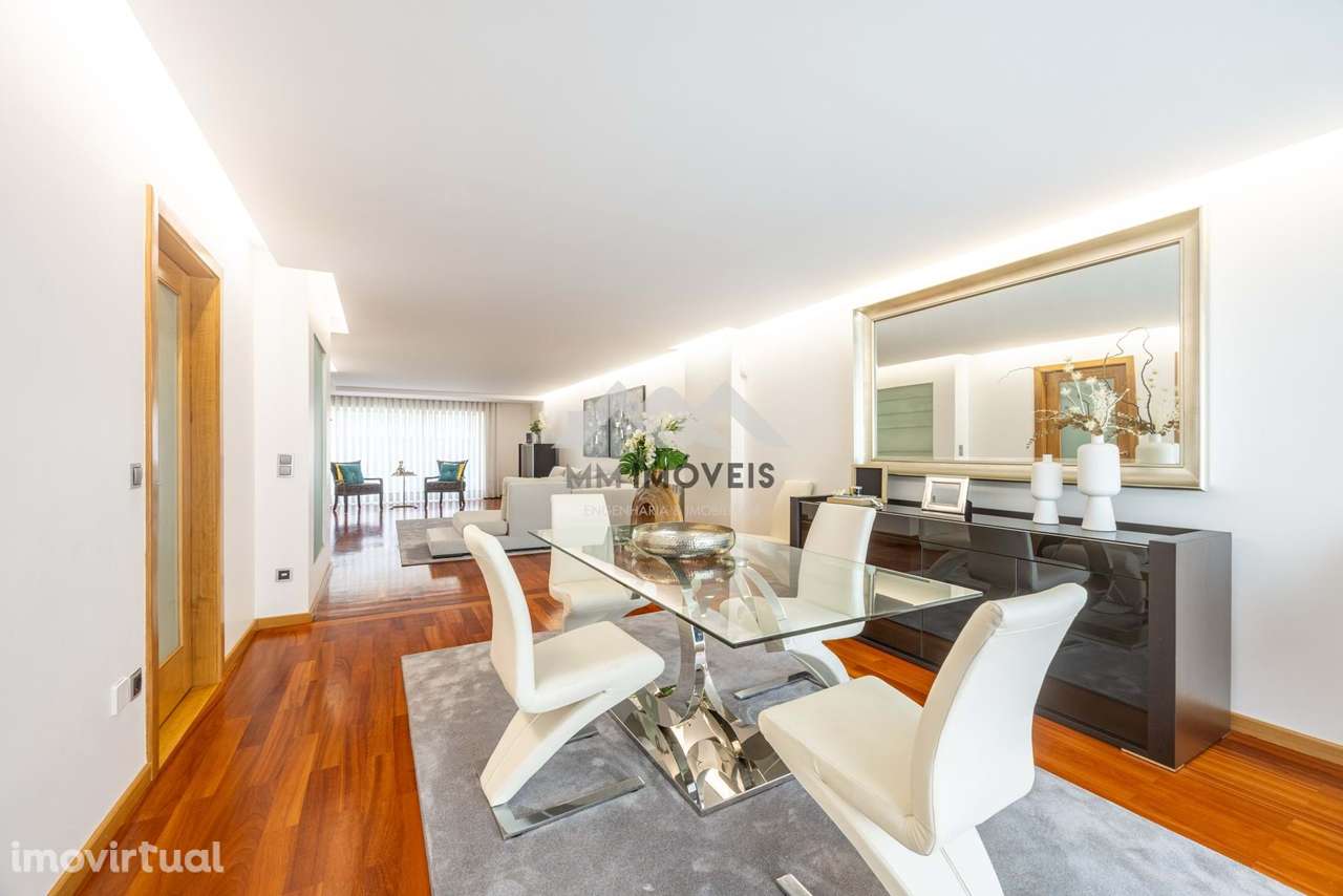 Moradia T3+1 | Rio Tinto | 3 Frentes | Terraço | Garagem Box - Grande imagem: 2/53