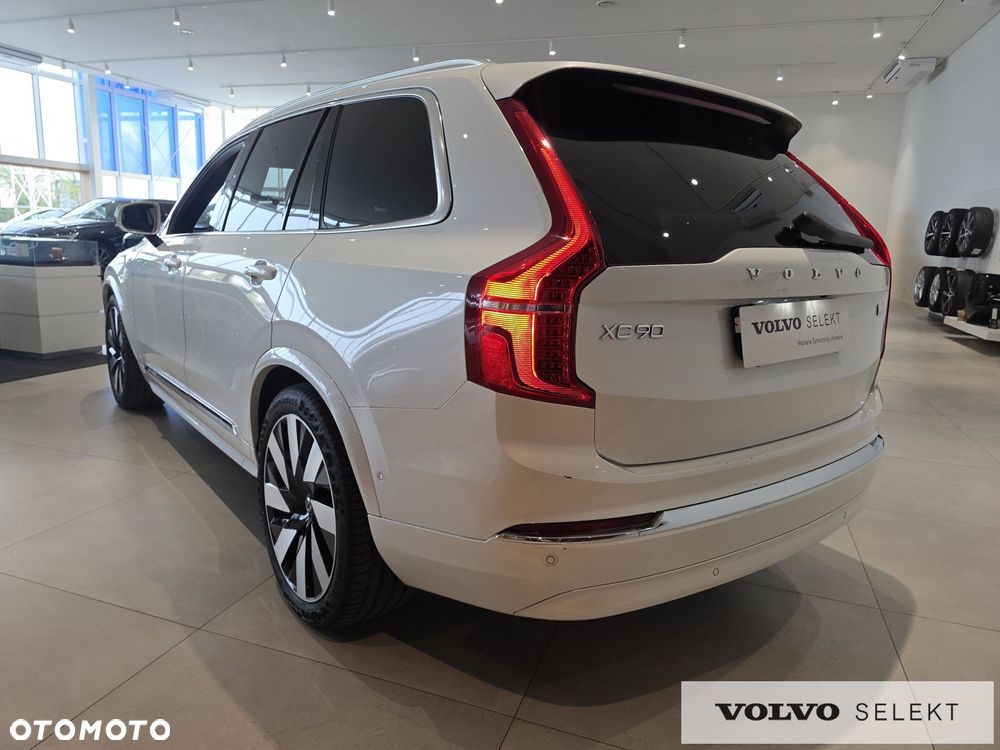 Volvo XC 90 - 9