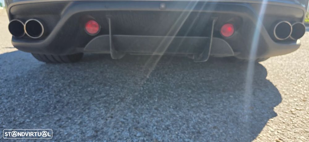 Ferrari FF 6.3 V12 - 37