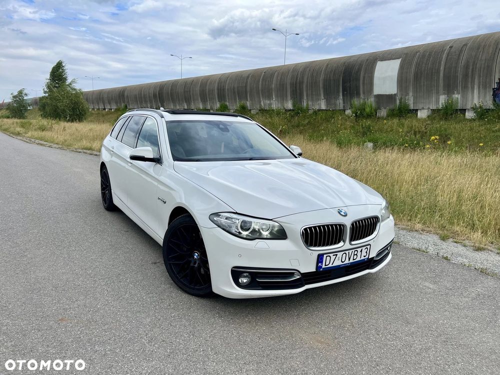 BMW Seria 5 530d xDrive Luxury Line - 1