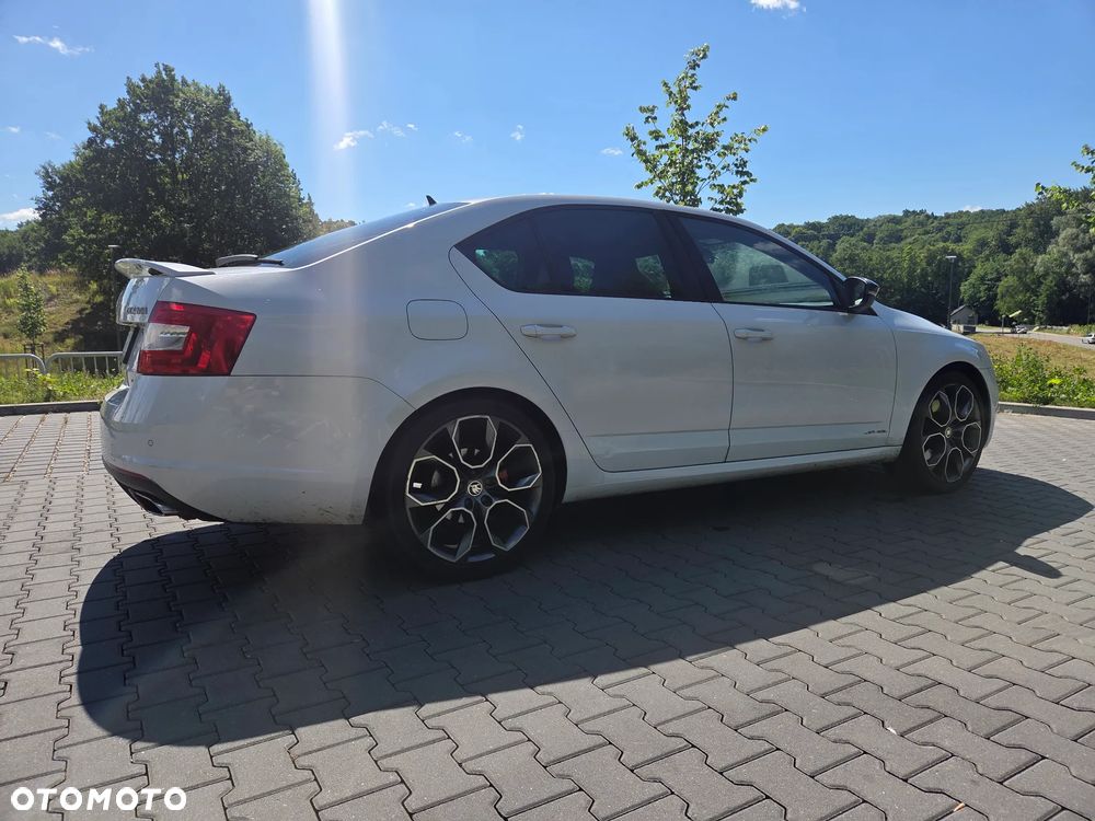 Skoda Octavia 2.0 TSI RS - 5