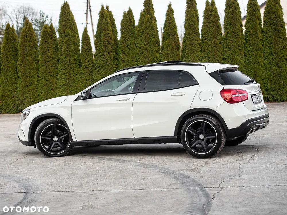 Mercedes-Benz GLA 220 d 4Matic 7G-DCT AMG Line - 11