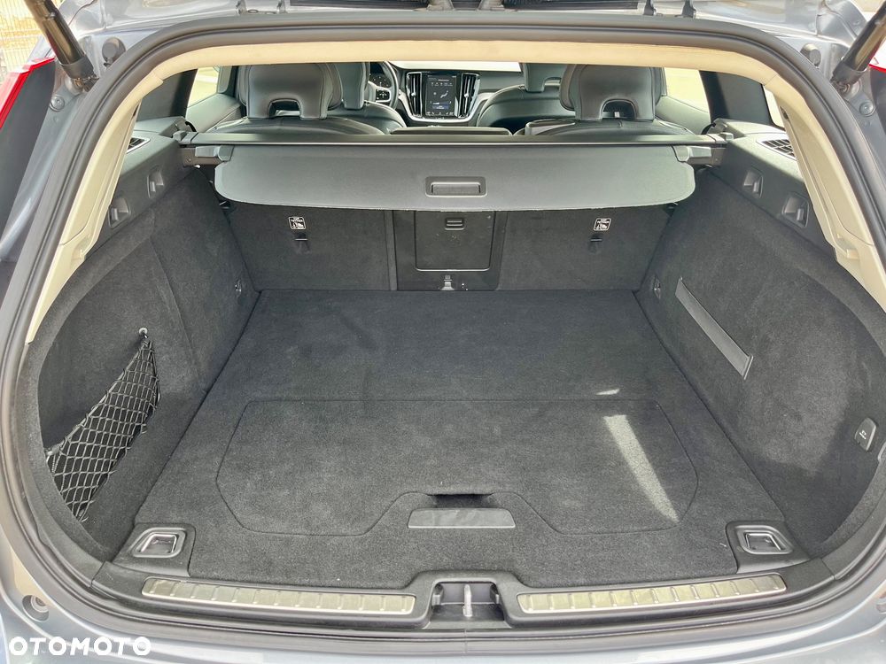 Volvo V60 Cross Country Pro D4 AWD - 30