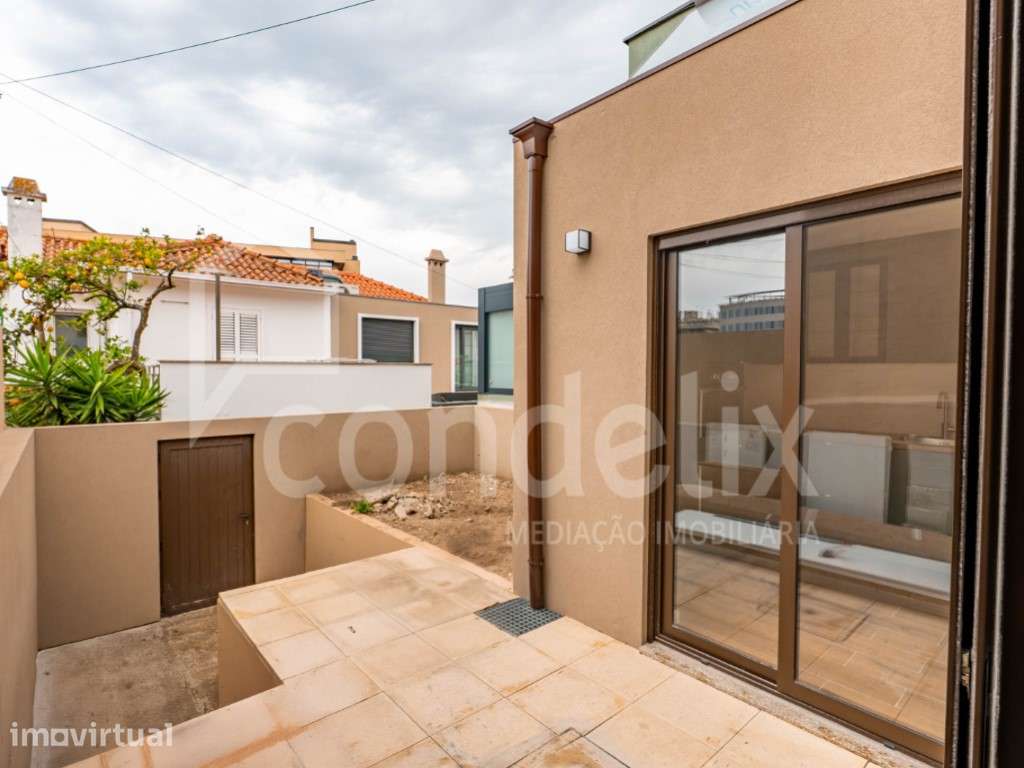 Moradia T2 · totalmente remodelada · Bairro da Vilarinha, Porto - Grande imagem: 3/30