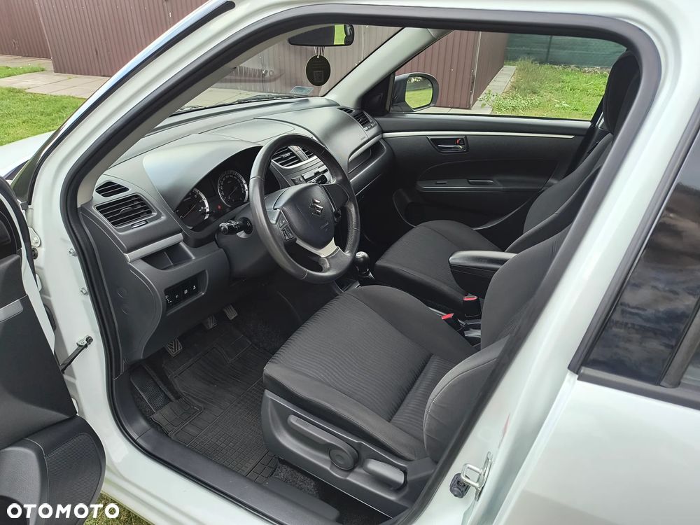 Suzuki Swift - 8