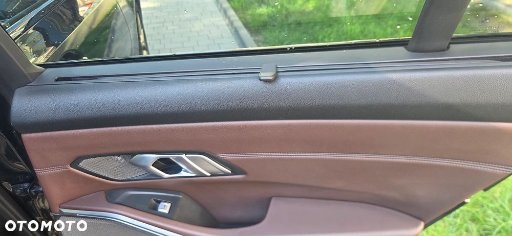 BMW Seria 3 318d Sport Line - 22