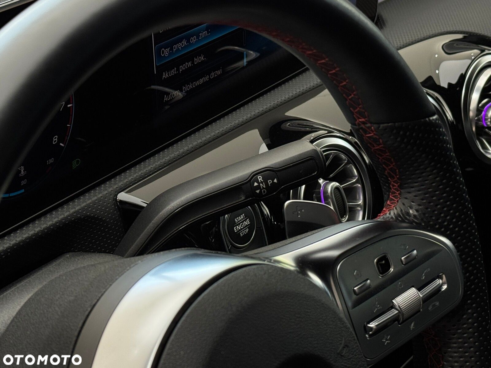 Mercedes-Benz CLA - 9
