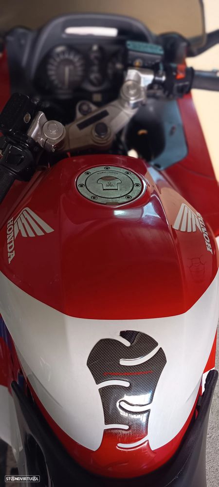 Honda CBR CBR 1000 F - 1