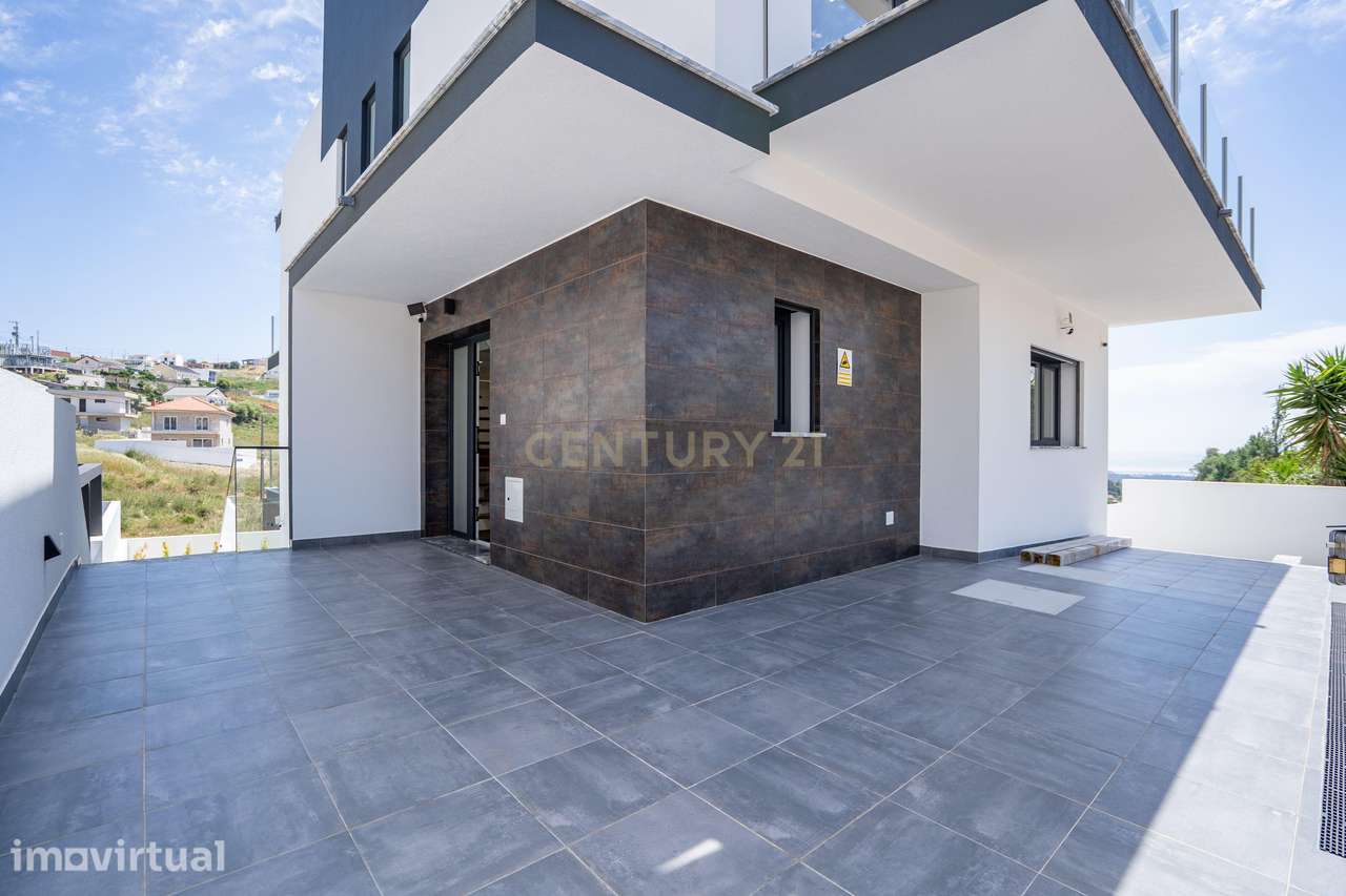 Moradia, 161 m², Vialonga - Grande imagem: 3/60