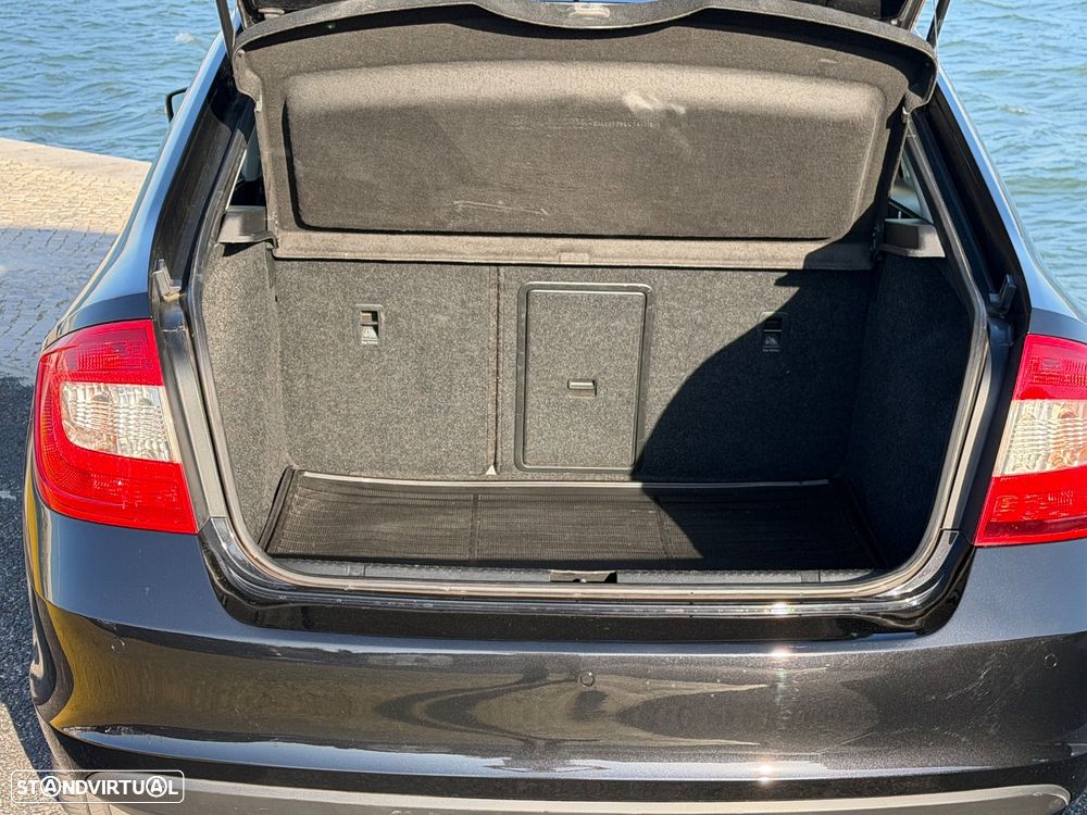 Skoda Rapid 1.6 TDI Style - 25