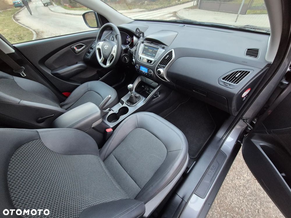 Hyundai ix35 blue 1.6 2WD Finale Silver - 30