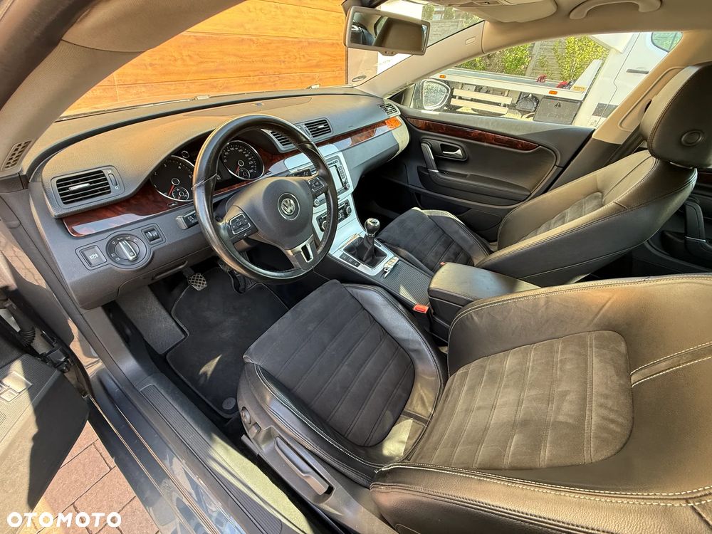 Volkswagen Passat CC - 10