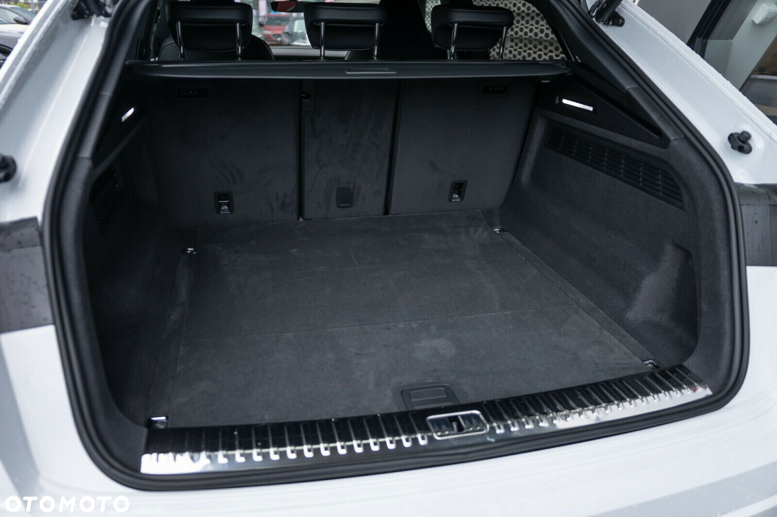 Audi Q8 - 9