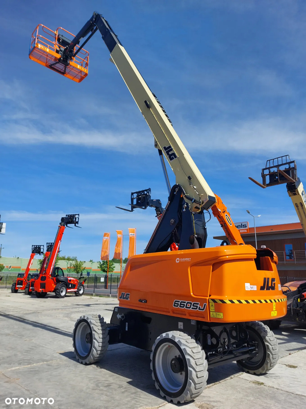 JLG 660SJ