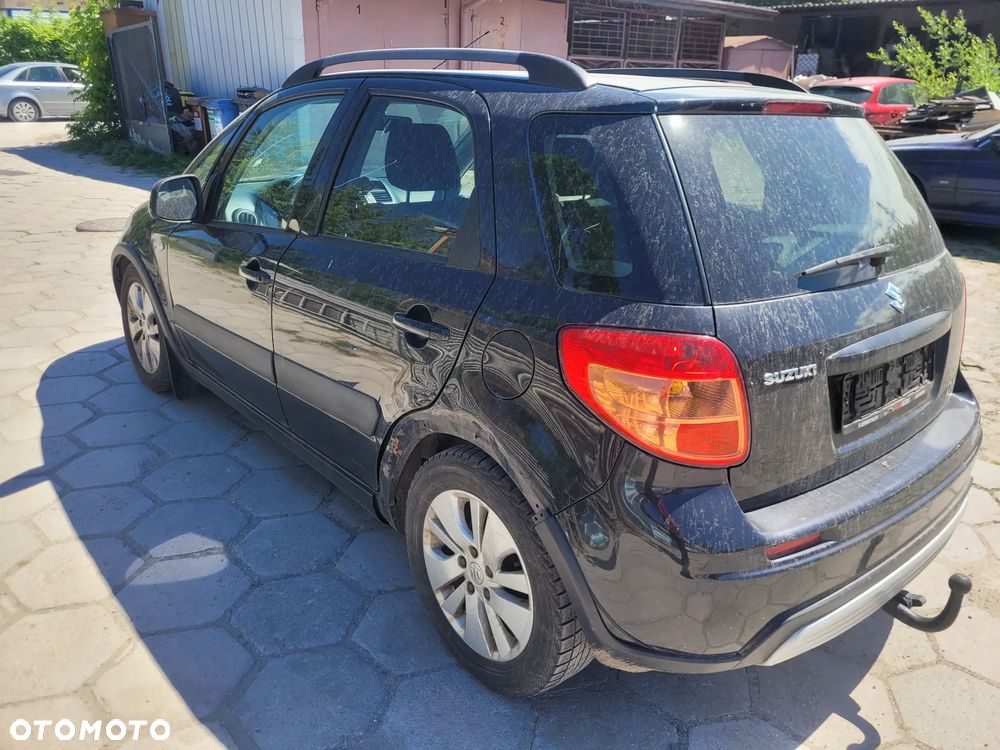 Suzuki SX4 1.9 DDiS DPF 4x4 Comfort - 6