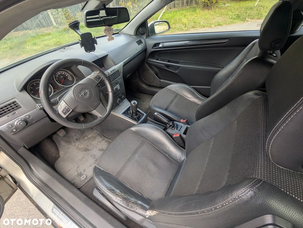 Opel Astra 1.9 CDTI Cosmo - 19