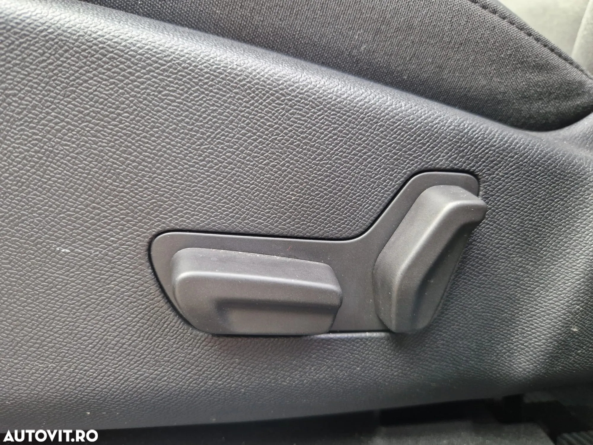 Citroën C5 Aircross 1.6 PHeV FWD 225 EAT8 Shine - 8