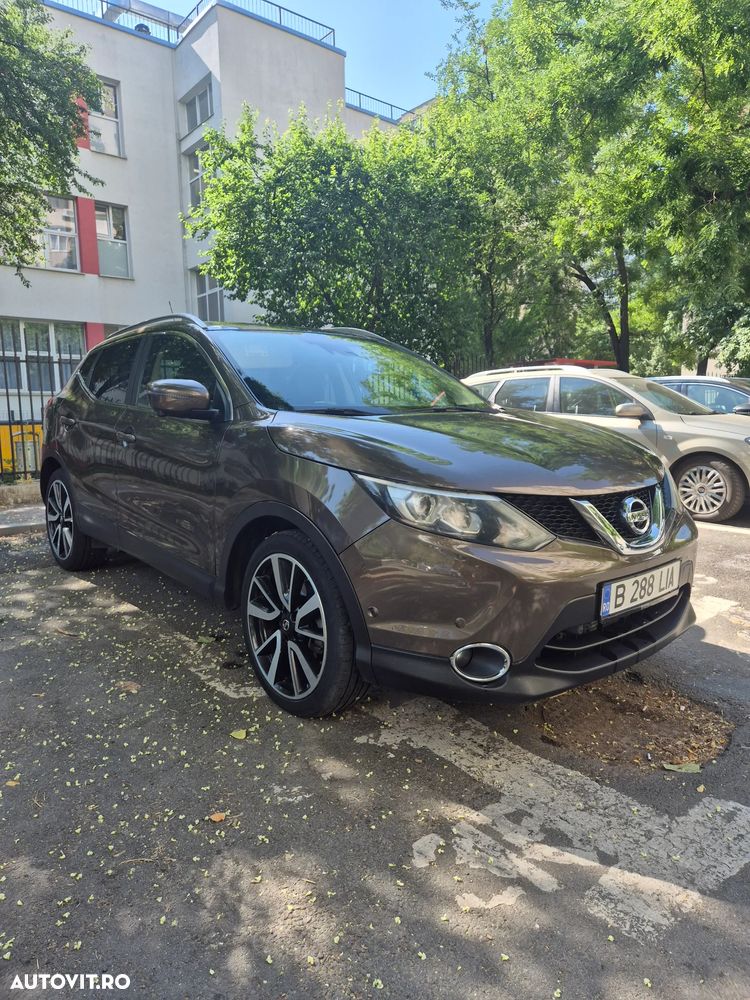 Nissan Qashqai 1.6 DCI Start/Stop X-TRONIC Tekna - 2