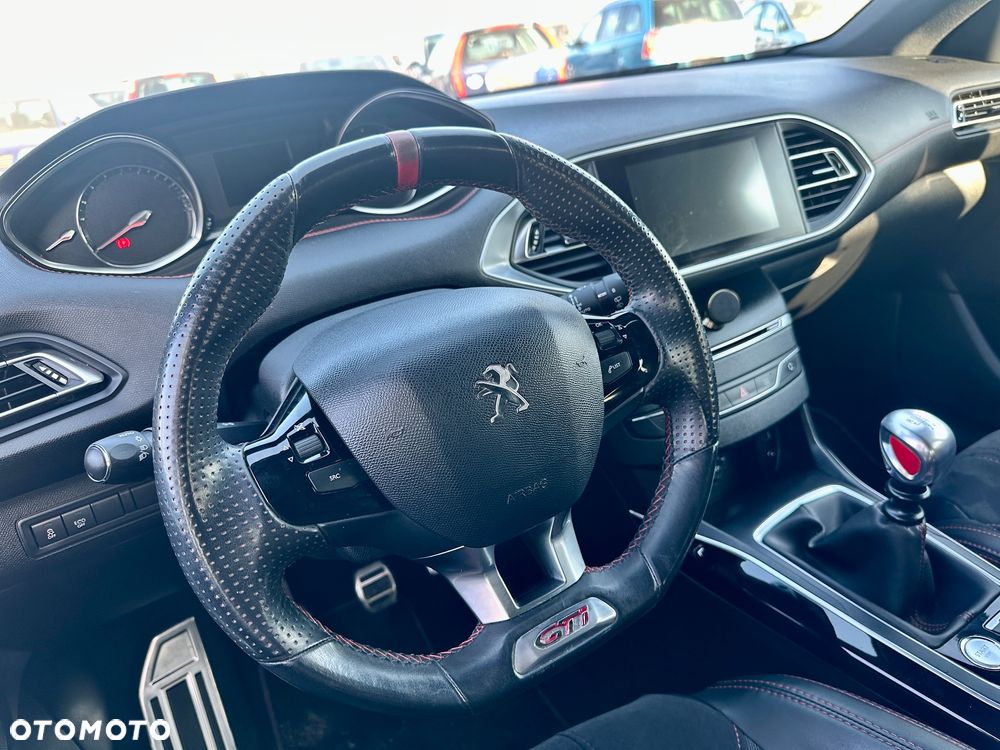 Peugeot 308 GTi by Sport - 13