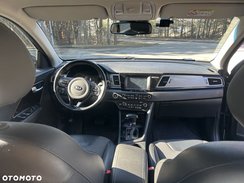 Kia Niro 1.6 GDI Hybrid L - 14