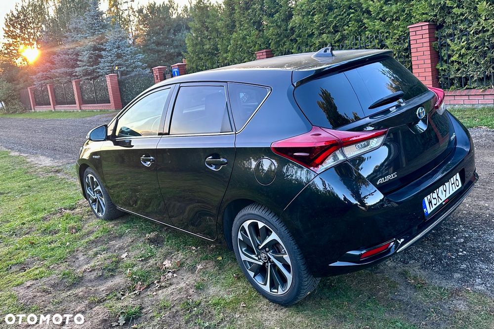 Toyota Auris - 2