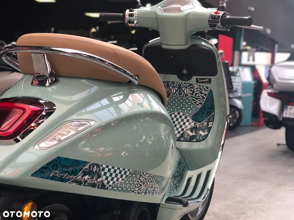 Vespa Primavera - 12