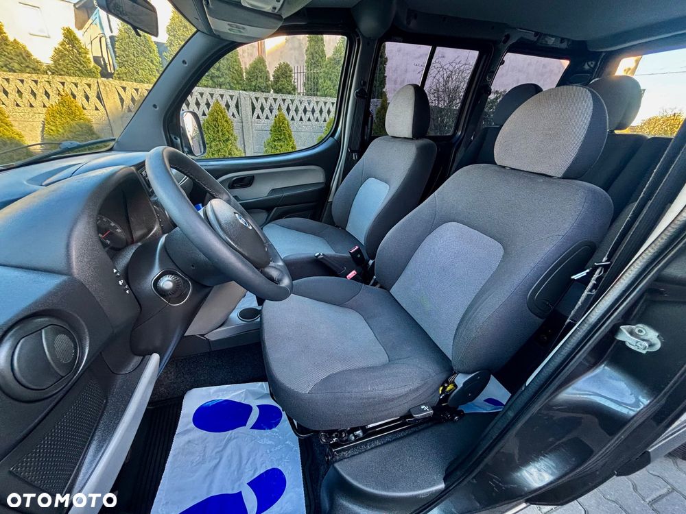 Fiat Doblo 1.4 8V Family - 23