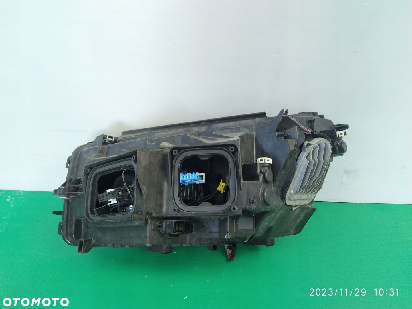 LAMPA PRAWY PRZÓD MERCEDES GLC W253 A2539065801 - 10