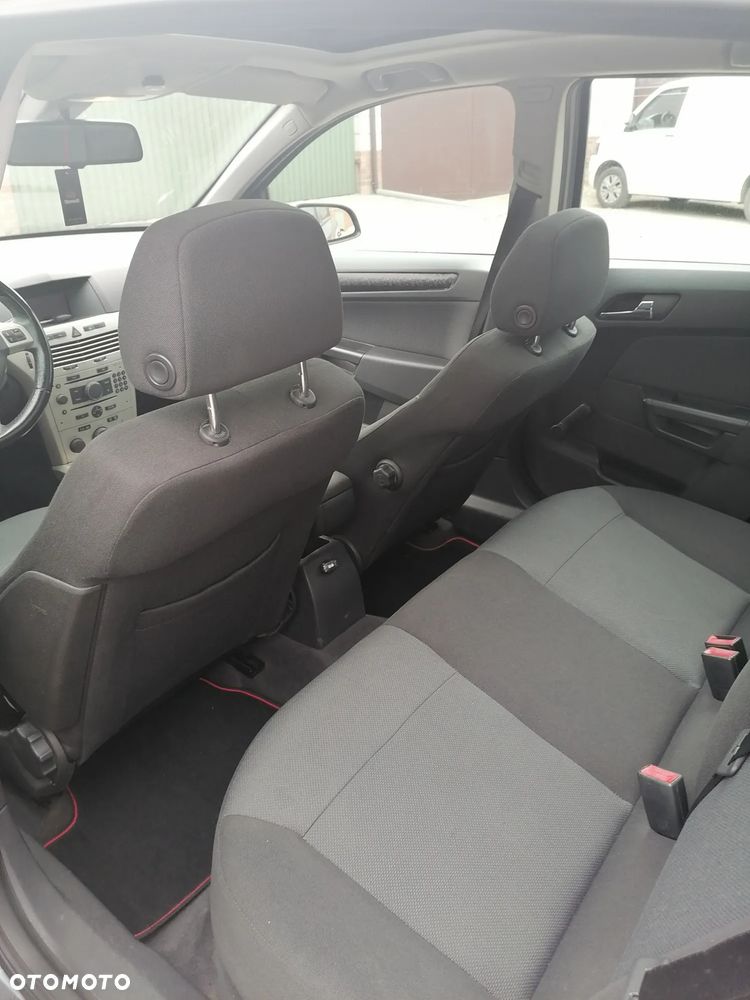 Opel Astra 1.9 CDTI Elegance - 9