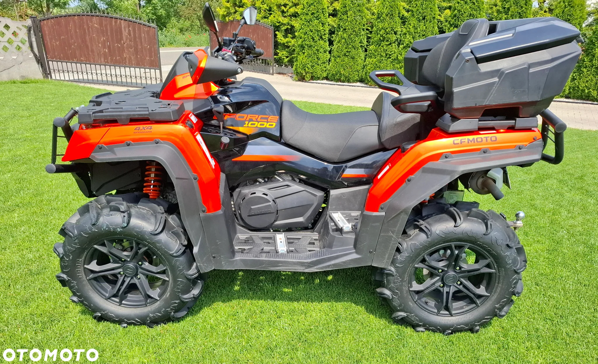CFMoto CForce - 10