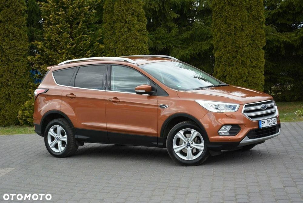 Ford Kuga 1.5 EcoBoost 2x4 Titanium - 10