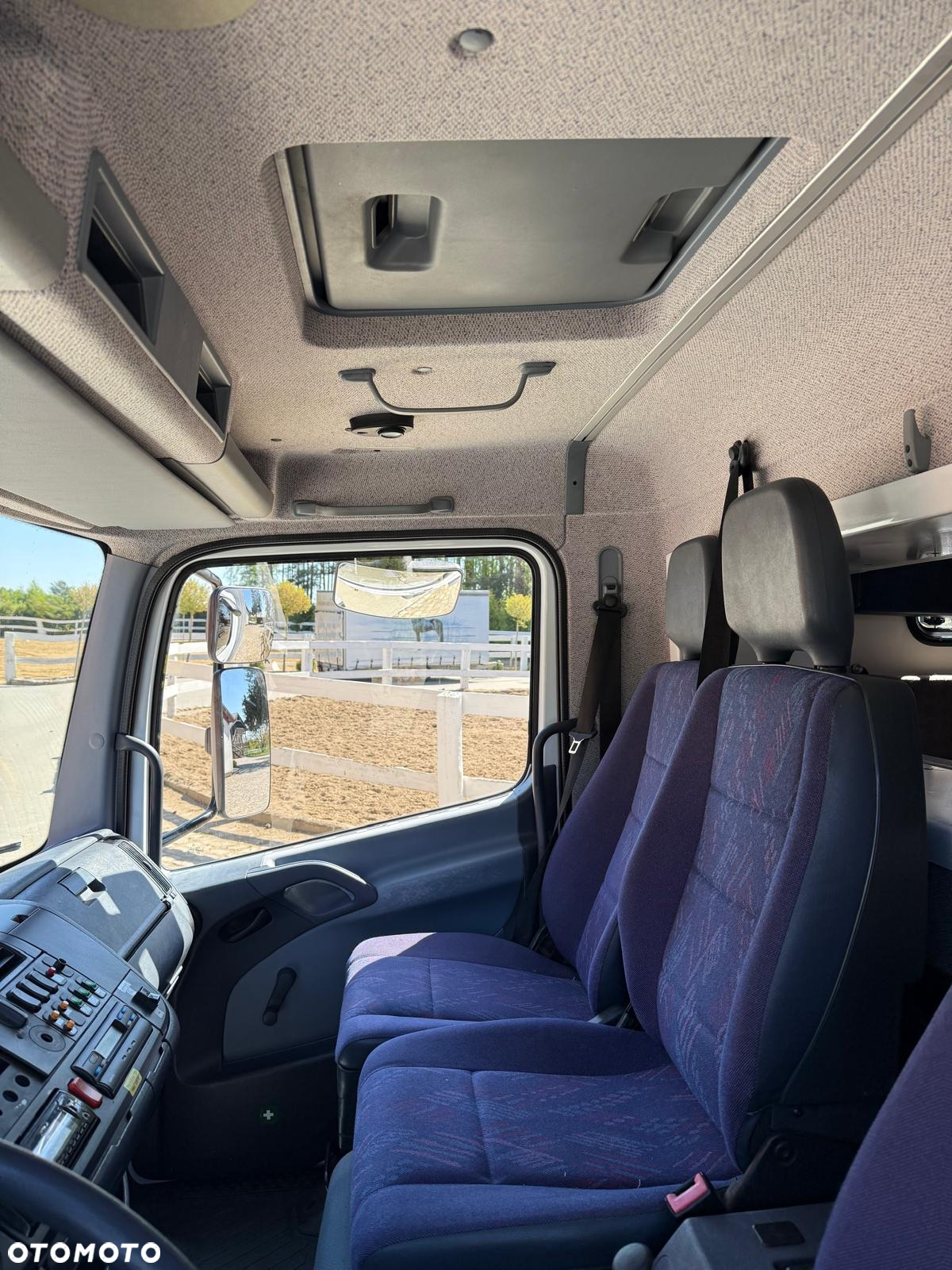 Mercedes-Benz Atego 1217 KONIOWÓZ 4-7 KONI Perfekcyjny Stan - 13