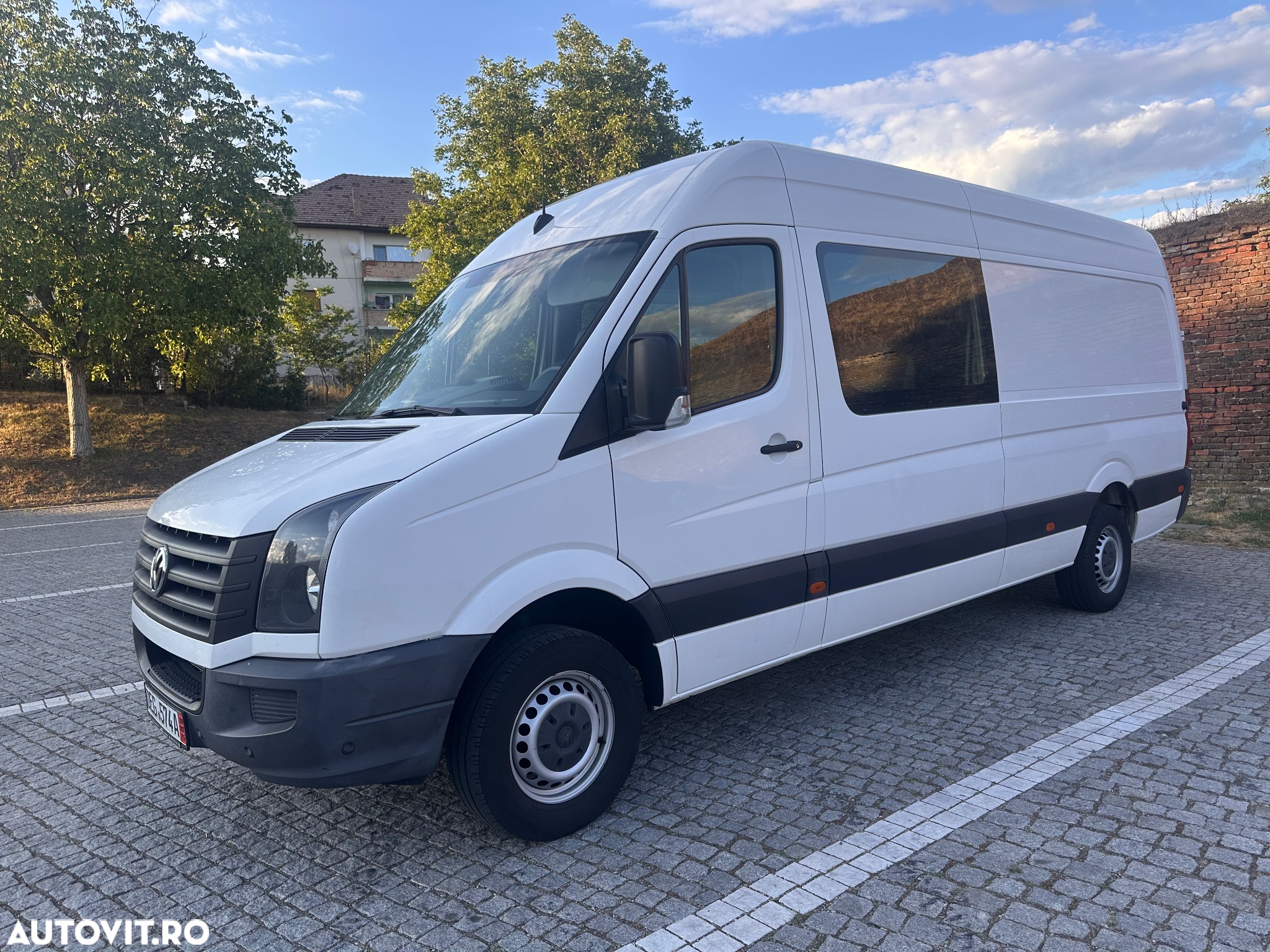 Volkswagen Crafter - 2