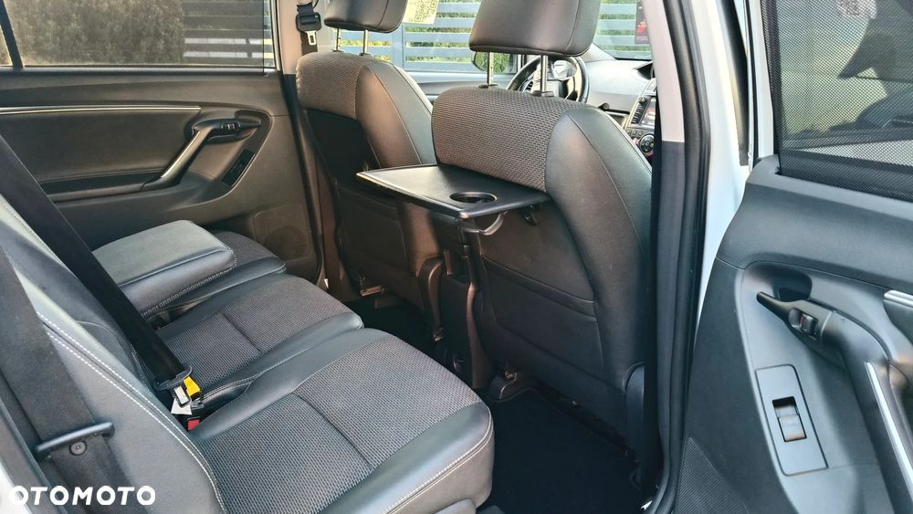 Toyota Verso 1.8 Multidrive Edition - 9