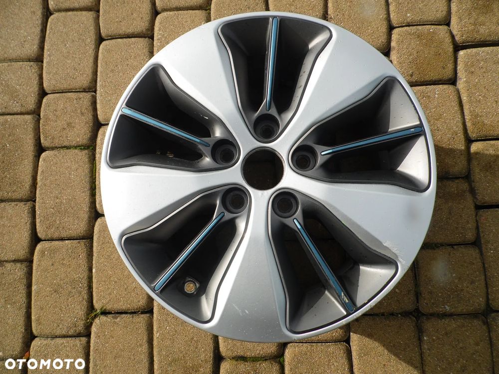 Felga 16'' 5x114,3 Hyundai 6,5x16 ET50 52910-G2400 - 1