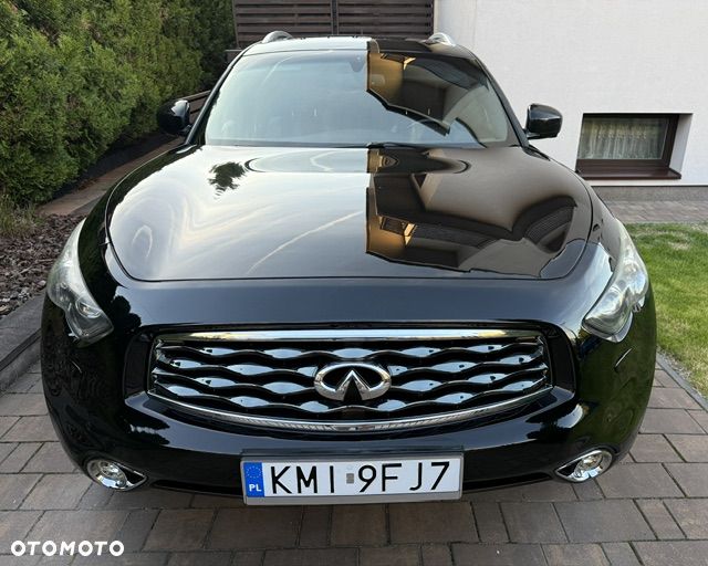Infiniti FX - 16