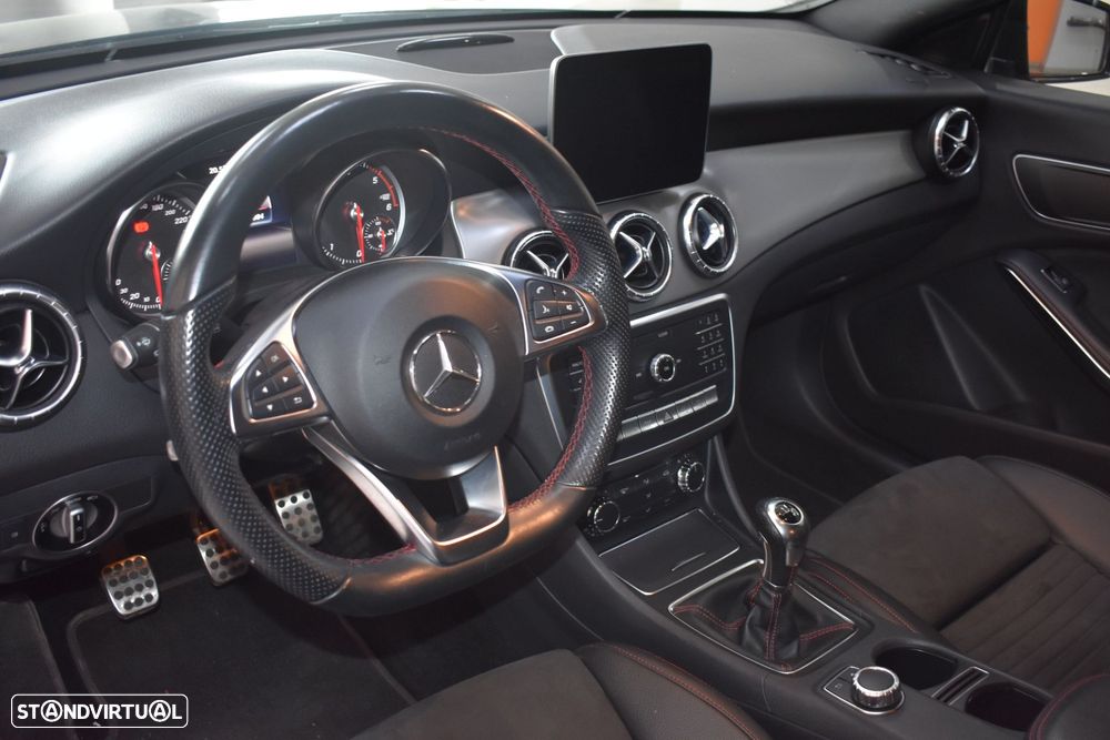 Mercedes-Benz CLA 180 - 26