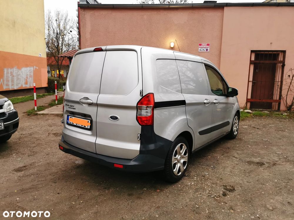 Ford Transit courier - 4