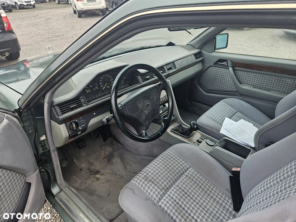 Mercedes-Benz W124 (1984-1993) - 8