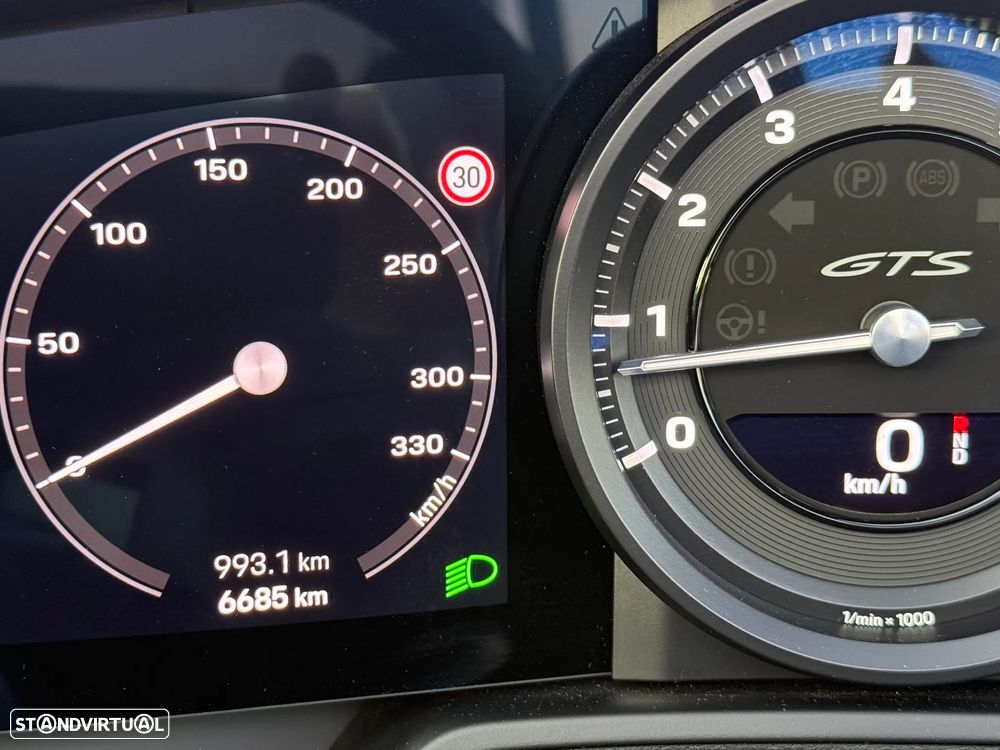 Porsche 911 (992) - 3