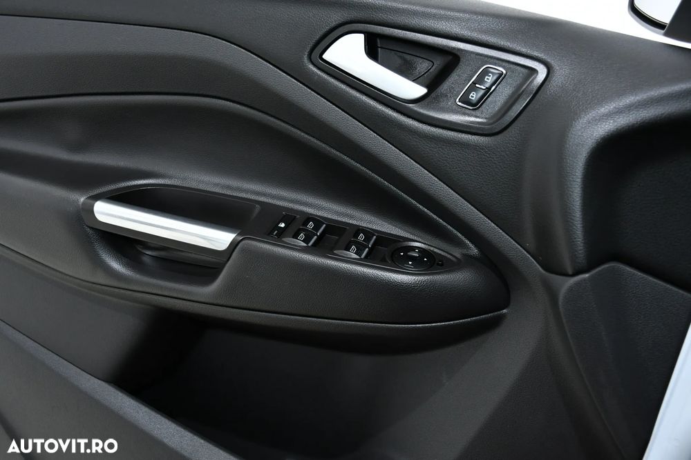 Ford Kuga 1.5 EcoBoost 2x4 SYNC - 25