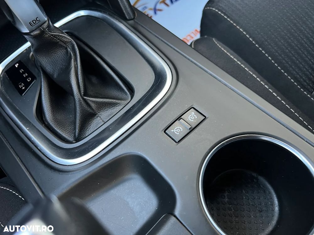 Renault Megane Estate 1.5 dCI EDC Intens - 12