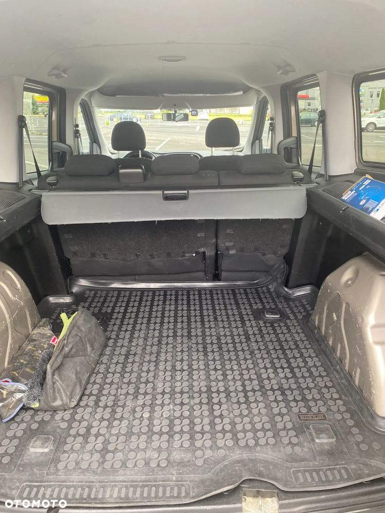 Fiat Doblo 1.6 MJ Dynamic - 12