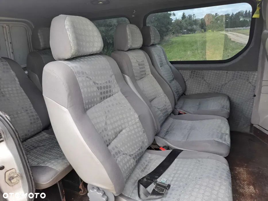 Renault Trafic ver-l1h1-passenger-lux - 4